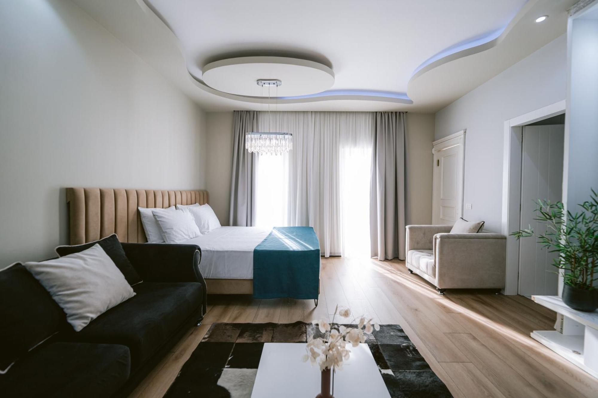 Tribute Hotel Shkoder Bagian luar foto